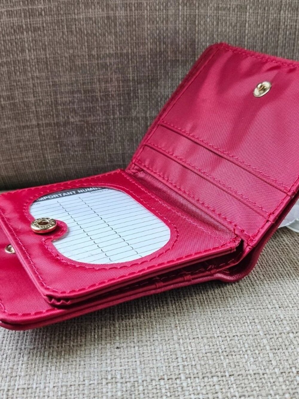 Time And Tru Women Wallet Cardholder Red Faux Leather Vegan Bifold Purse NWT - Picture 4 of 12